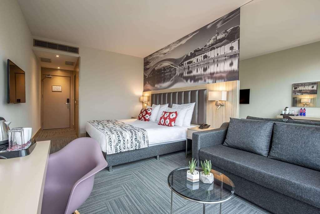 Ramada Encore Tbilisi Zimmer foto